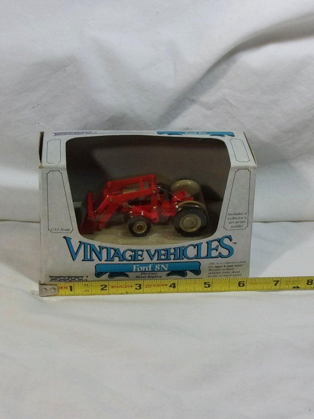 ERTL VINTAGE VEHICLES FORD 8N TRACTOR/LOADER-1/43 SCALE-DIECAST METAL-NEW IN BOX
